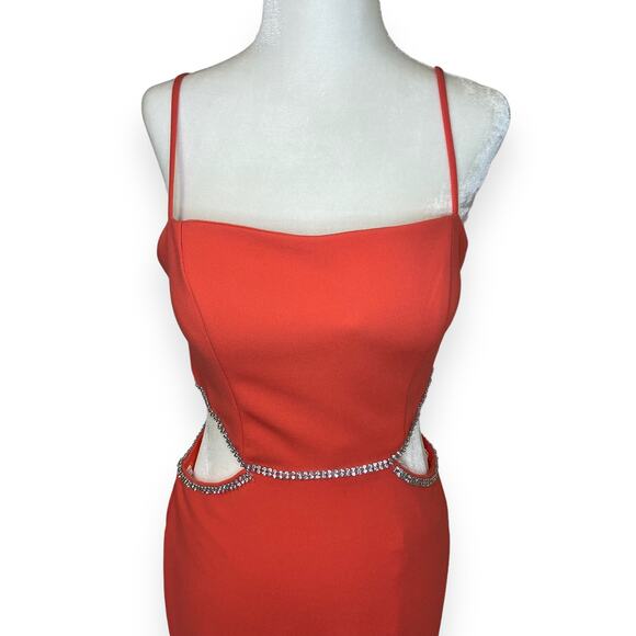 Xscape Evenings Side Cutout Scuba Crepe Long Gown Coral Pink - Picture 6 of 9